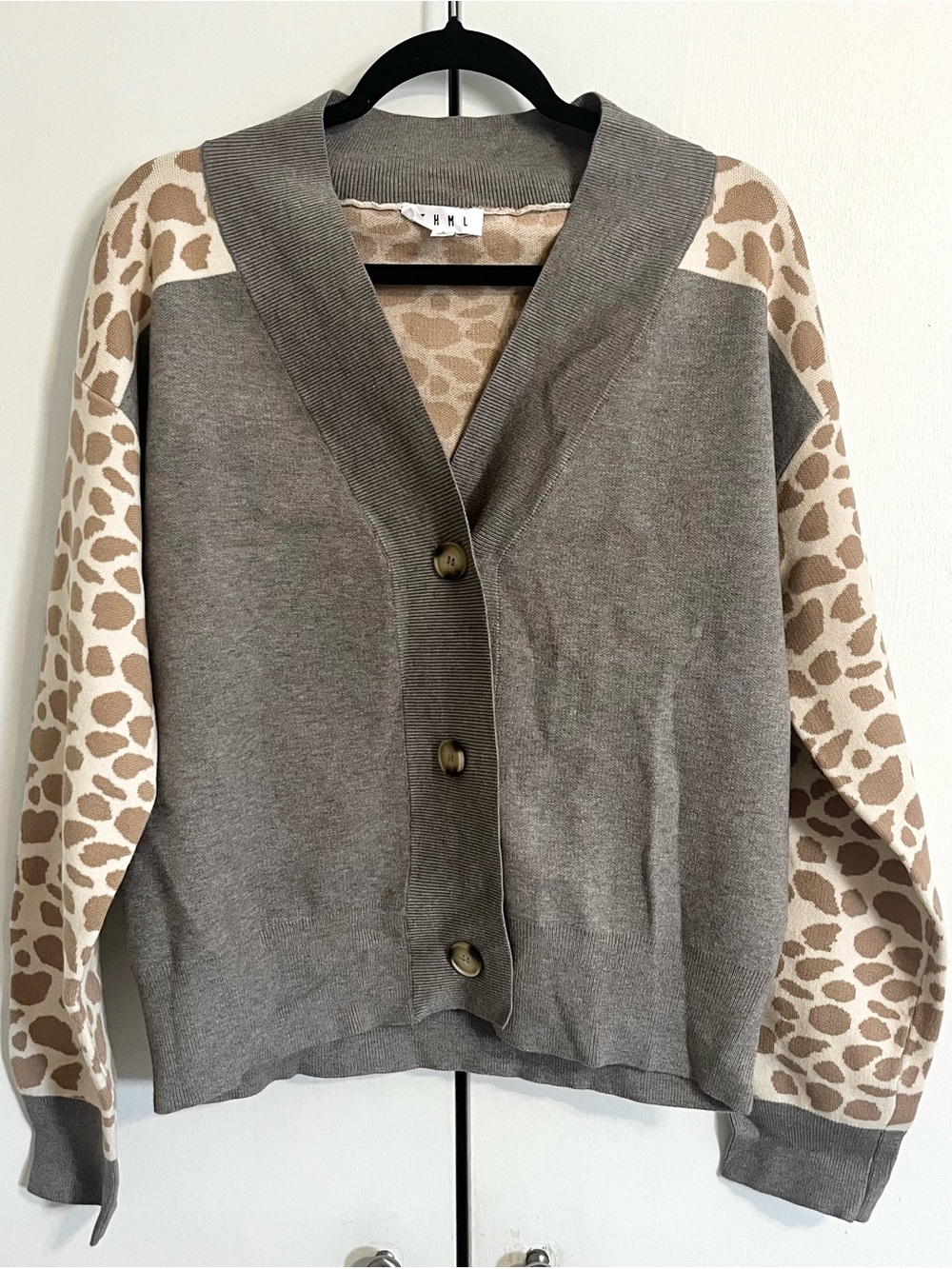 THML Gray Cardigan Sweater Large Leopard Print Casual Chic Indie Boho Eclectic